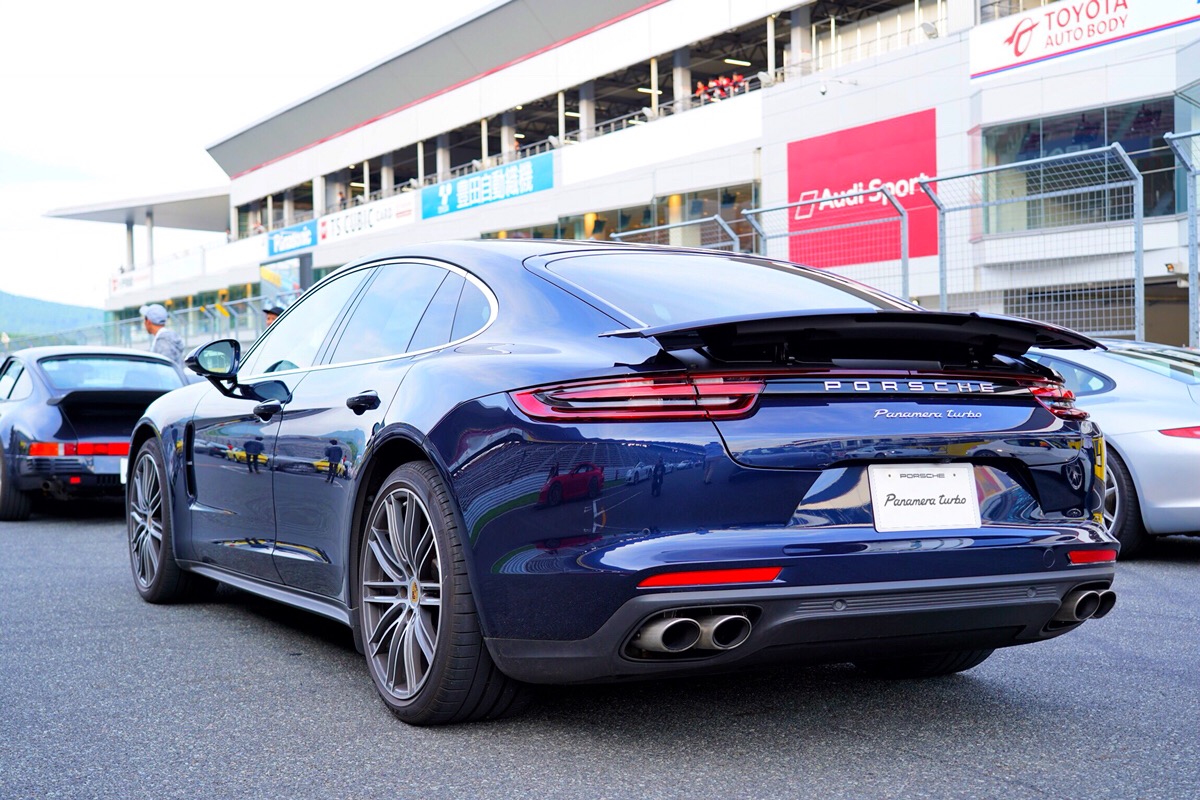 ポルシェ パナメーラのフルブースト機能 スポーツ レスポンス ボタン を使ってみた感想 ポルシェがわが家にやってきた オーナーズブログ