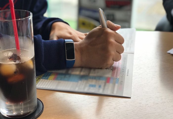 人, 手, ペン, 書類, グラス, 飲み物, 商談, 手続き, オフィス, PORSCHE