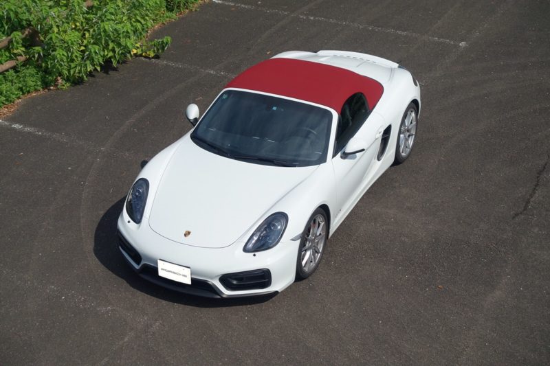 オープンカーの幌の手入れ方法 - ボクスターの幌を洗ってみた