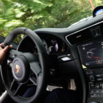左駕車取停車券的困擾｜購入魔術手臂解決問題