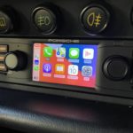 クラシック・ポルシェ用のPCCMを取付け。空冷ポルシェでもApple CarPlayが使えるナビ。