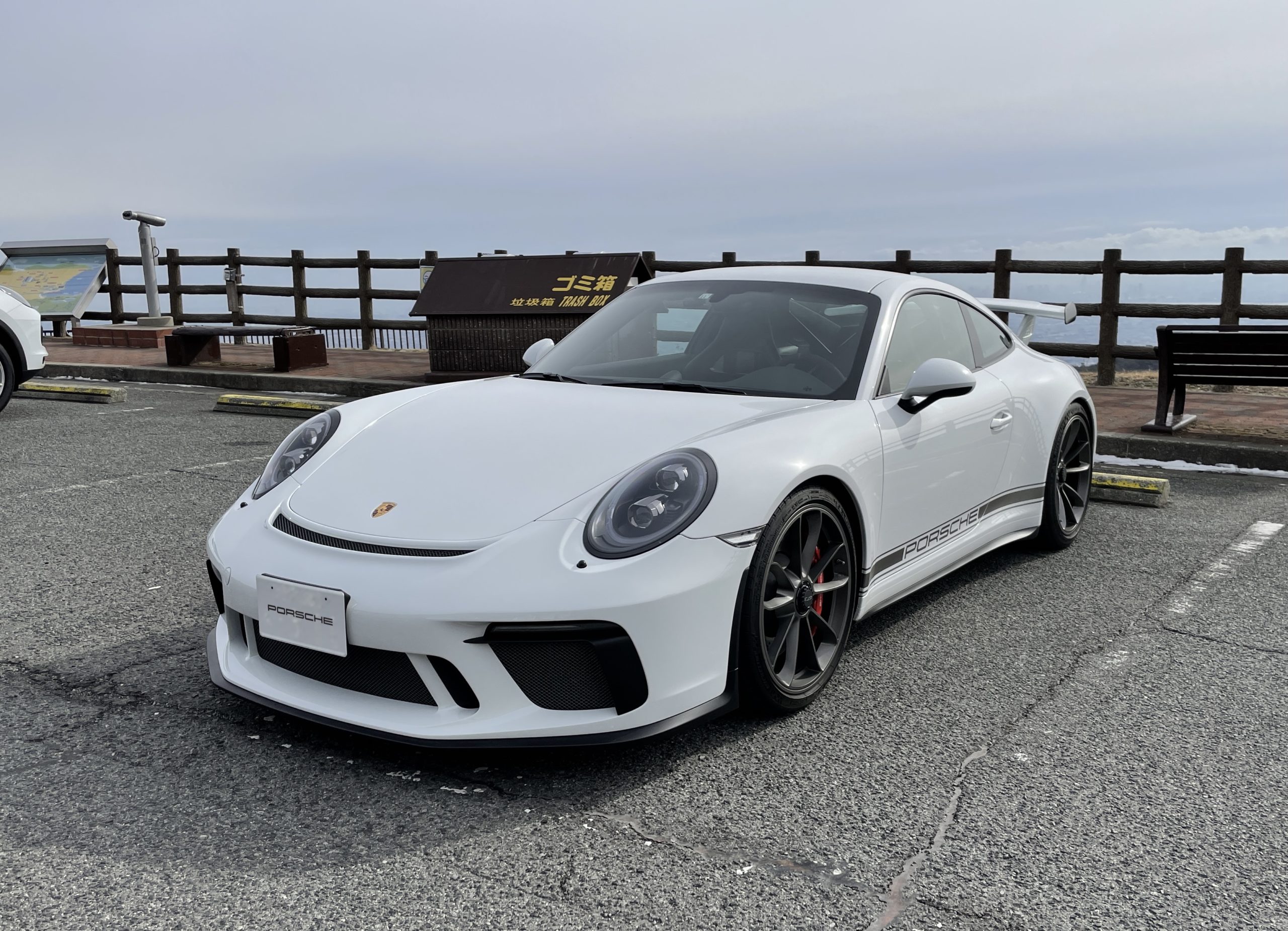 Test Drive of Porsche 911 GT3 (991.2) PDK｜Differences from