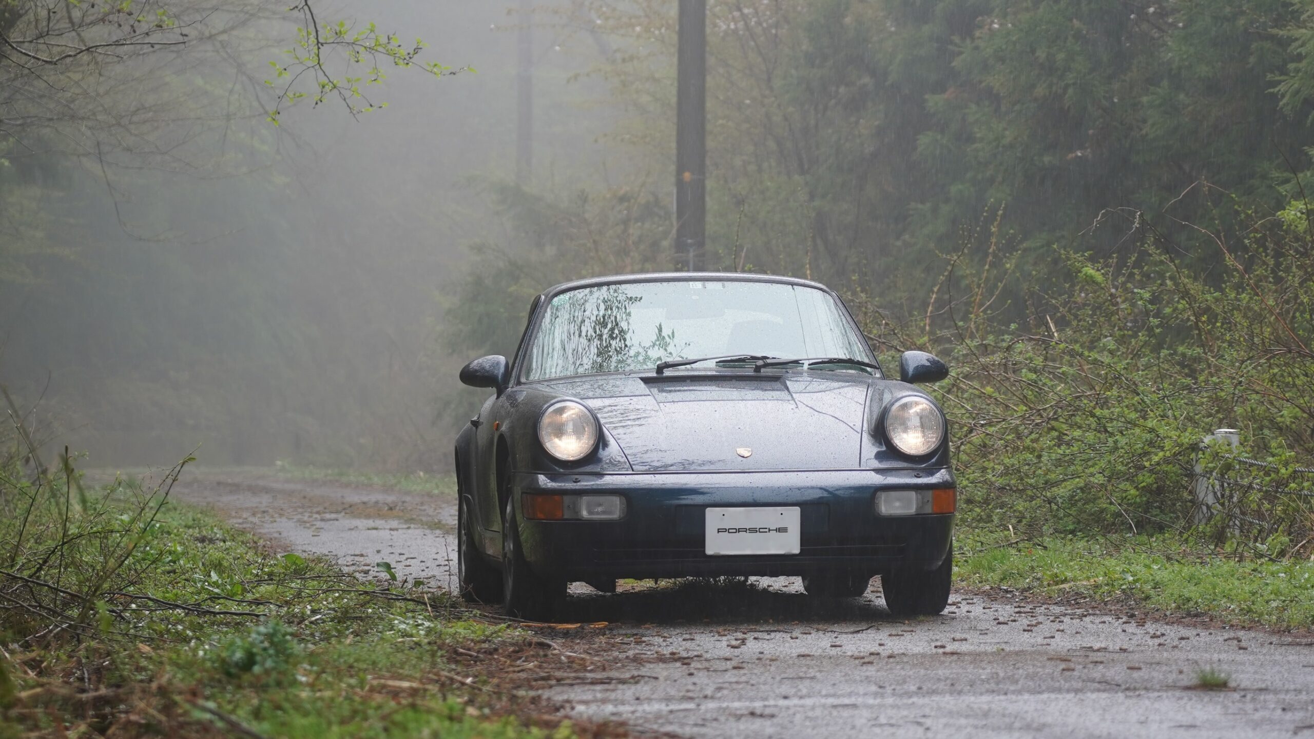 ポルシェで旅をするということ｜ポルシェ911（964型）で行く週末1100km