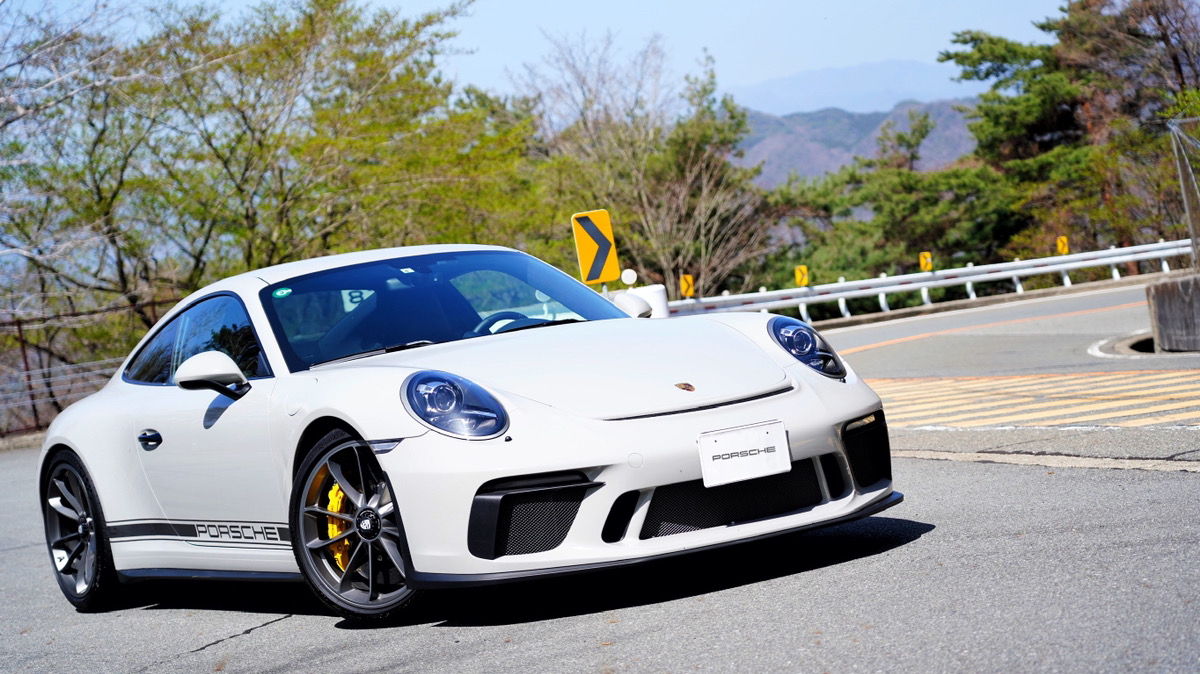 911 GT3 with Touring Package | Porsche Car Configurator