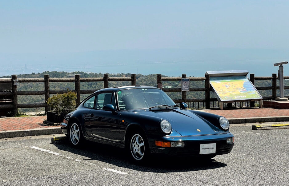 ポルシェ　PORSCHE Impressions from Owning Both Old and New Porsche 911s: Comparing
