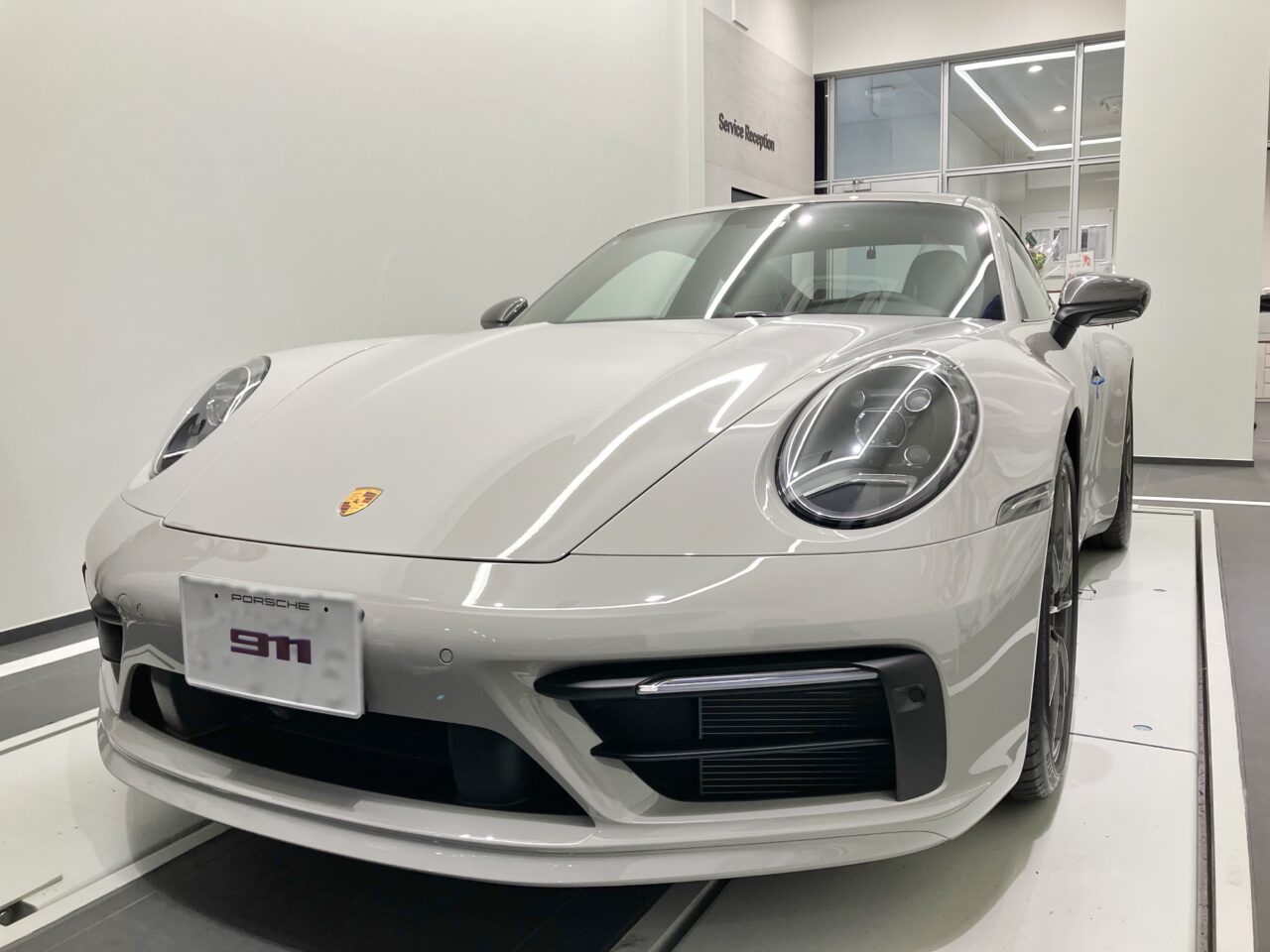 How to Choose the Porsche 911 992 Early Model – A Comparison Guide