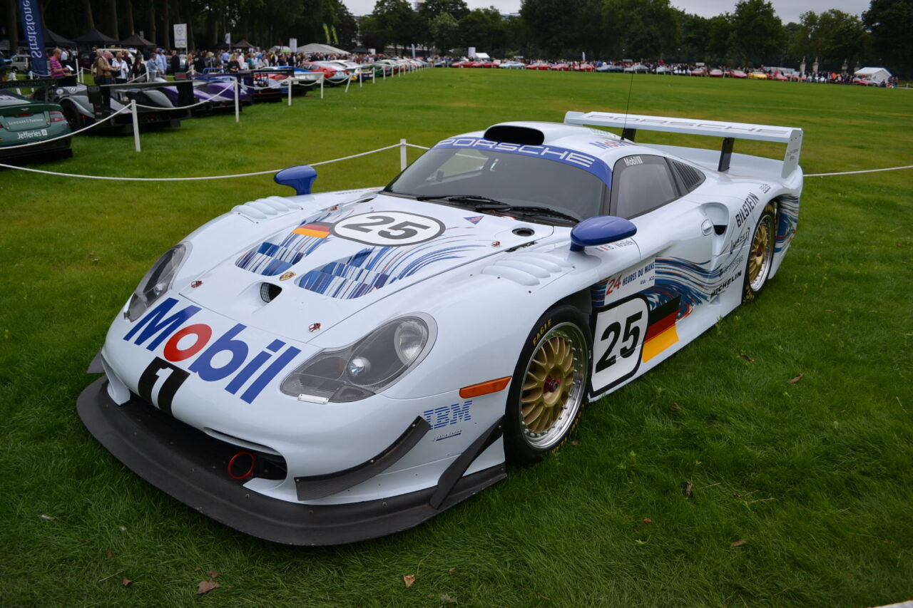 Do You Know the Porsche 911 GT1? Neither a GT3 Nor a GT2, but a
