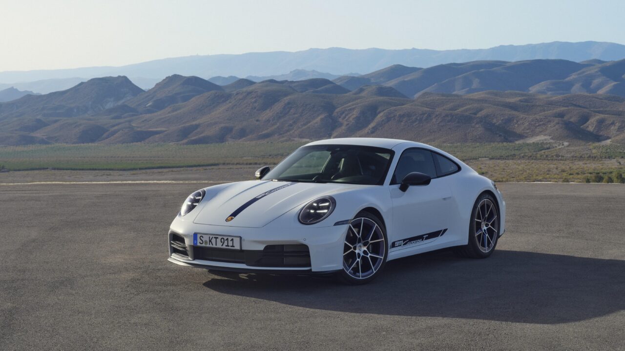 新同品／絶版 【VISION】ポルシェ911 Carrera RSR 2.8白青 Porsche 911 RSR - White / Blue Carrera Stripes - 1973 - Solido