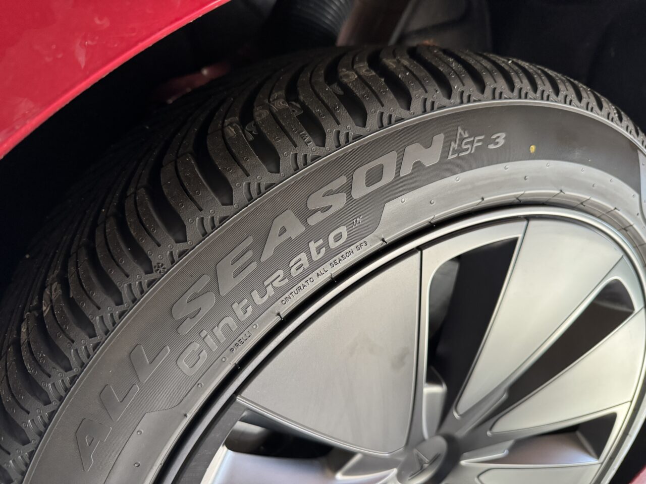 ピレリの新型オールシーズンタイヤ「Cinturato All Season SF 3