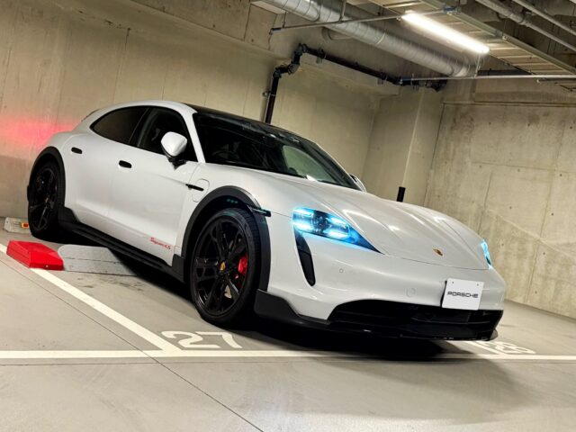 ポルシェタイカン