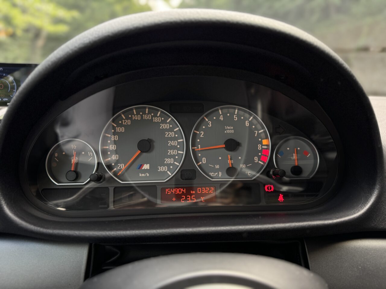 E46 BMW M3 のメーターパネル