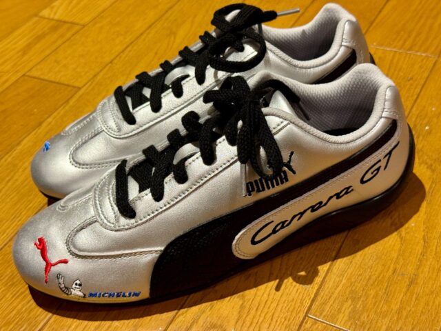 カレラGT 25周年記念スニーカー