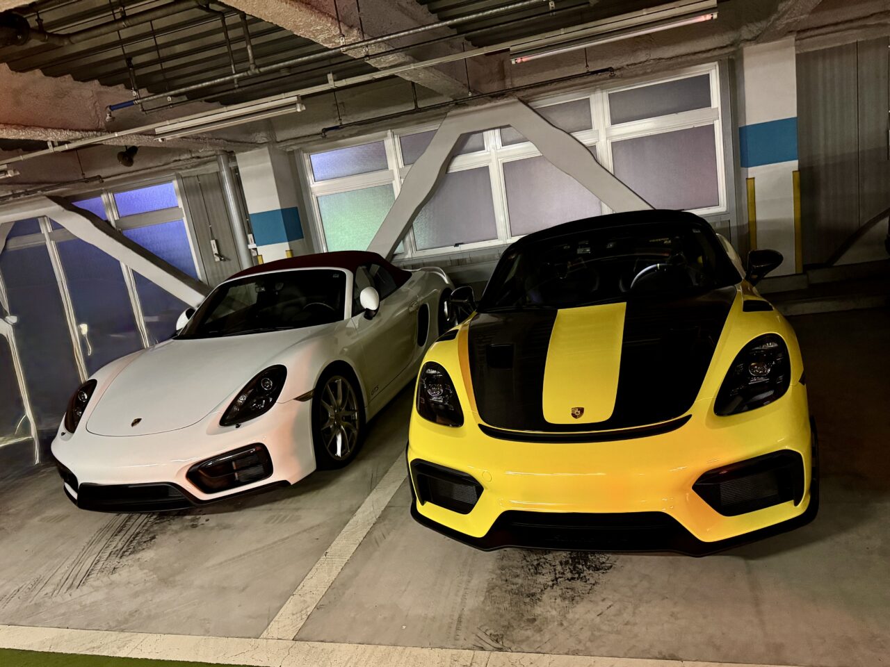 981ボクスターGTSと718スパイダーRS