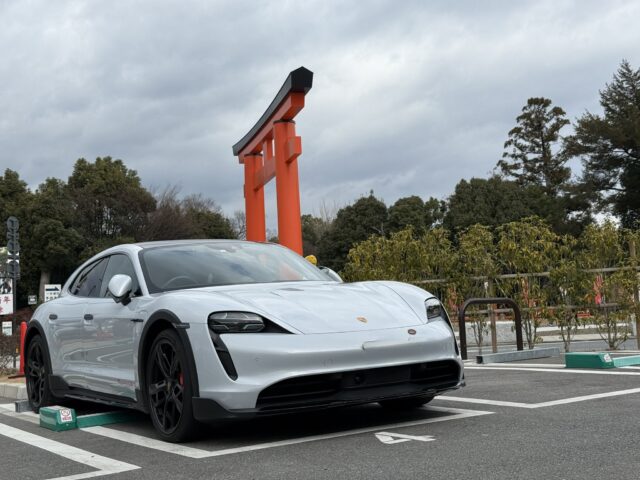 ポルシェタイカン