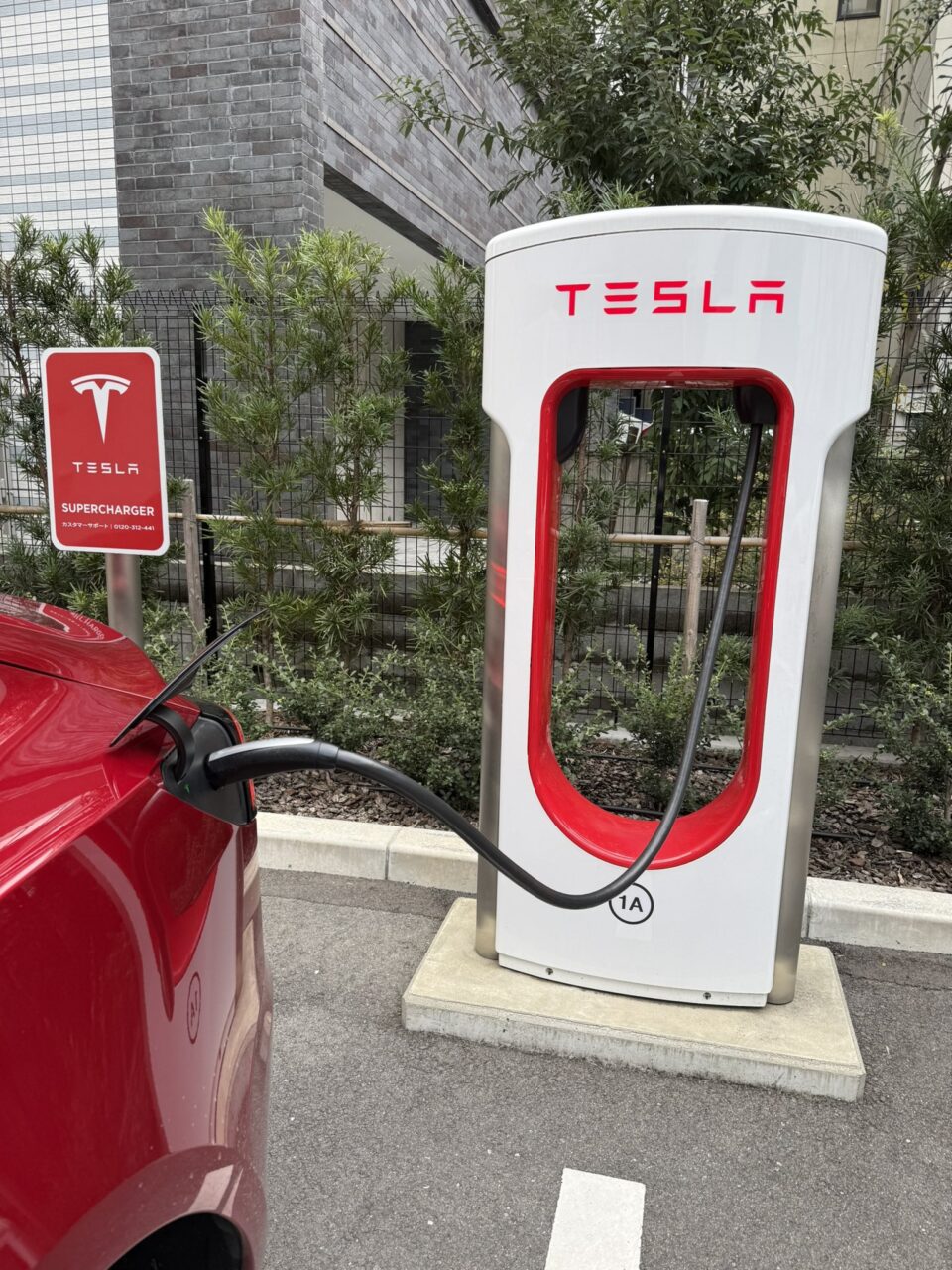 テスラスーパーチャージャー