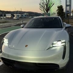 ポルシェタイカン