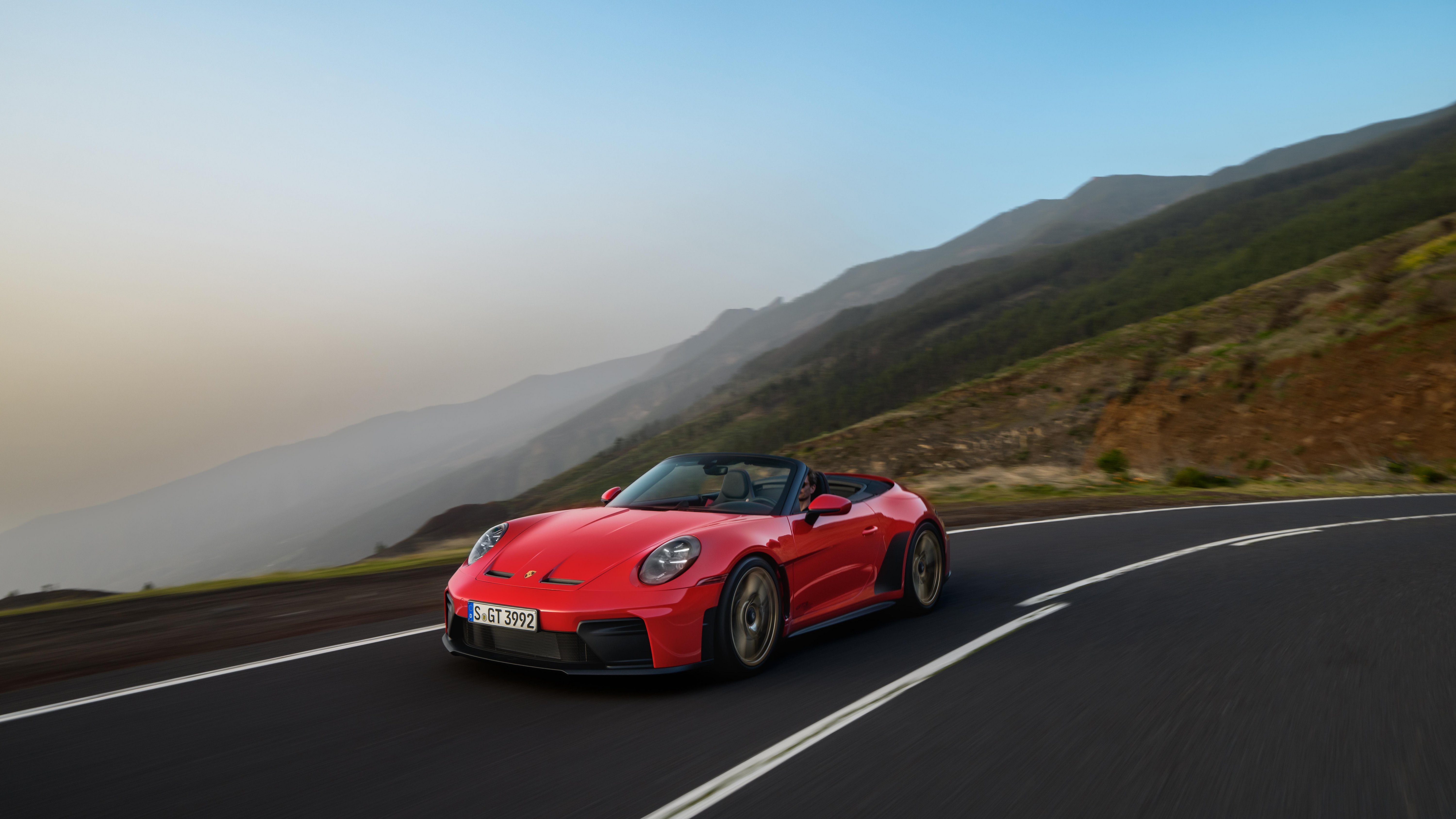 ポルシェ 911 GT3 S/C発表！GT3初のカブリオレ、スペック・価格・特徴 