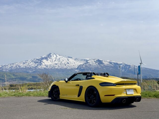 車, 山, 風力発電機, 道路, 空, 屋外, 観光地, ドライブ, PORSCHE, 718, Spyder, RS, 982