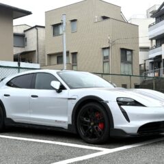 タイカン4Sクロスツーリスモ