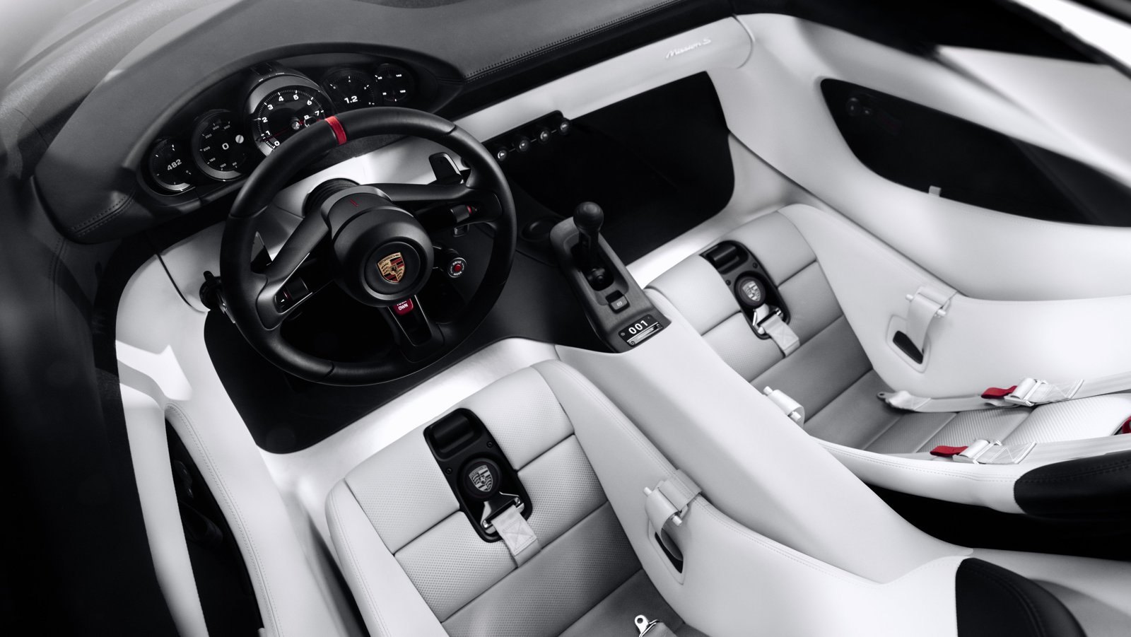 Innenraum des Porsche Mission S