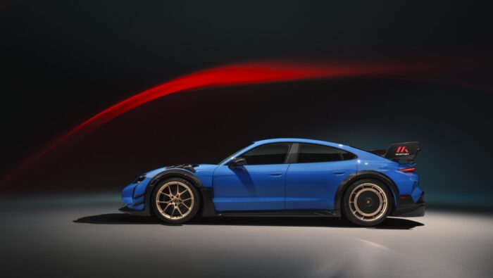 タイカン ターボGT